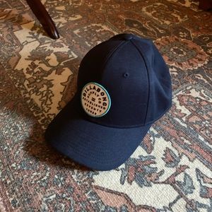 NWOT Billabong Walled Stretch Hat